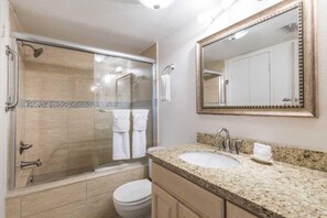 Apartment, 2 Schlafzimmer | Badezimmer | Handtücher