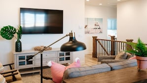 Townhome, 4 Bedrooms | Living room - The Palms by Freedom Vacation Rentals (Washington)