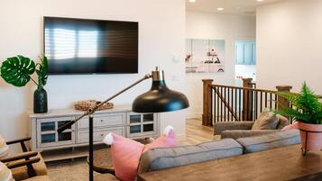 Townhome, 4 Bedrooms | Living room