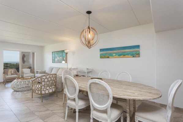Condo, 3 habitaciones | Restaurantes