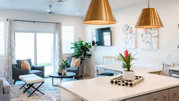 Townhome, 4 Bedrooms | Living room