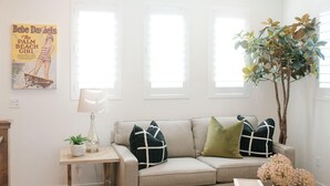Townhome, 3 Bedrooms | Living room - Up Up And Away by Freedom Vacation Rentals (Washington)