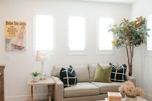 Townhome, 3 Bedrooms | Living room - Up Up And Away by Freedom Vacation Rentals (Washington)