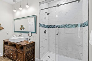 Shower, towels