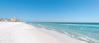 ☀️ January Snowbird Discount! Gulf Views | Private Pool | Steps to Beach | 7BR S