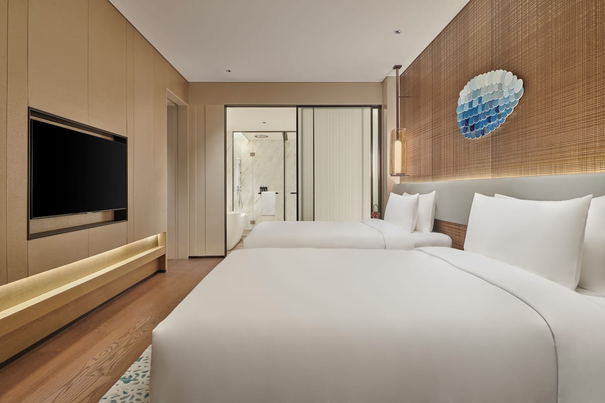 City Suite, City View