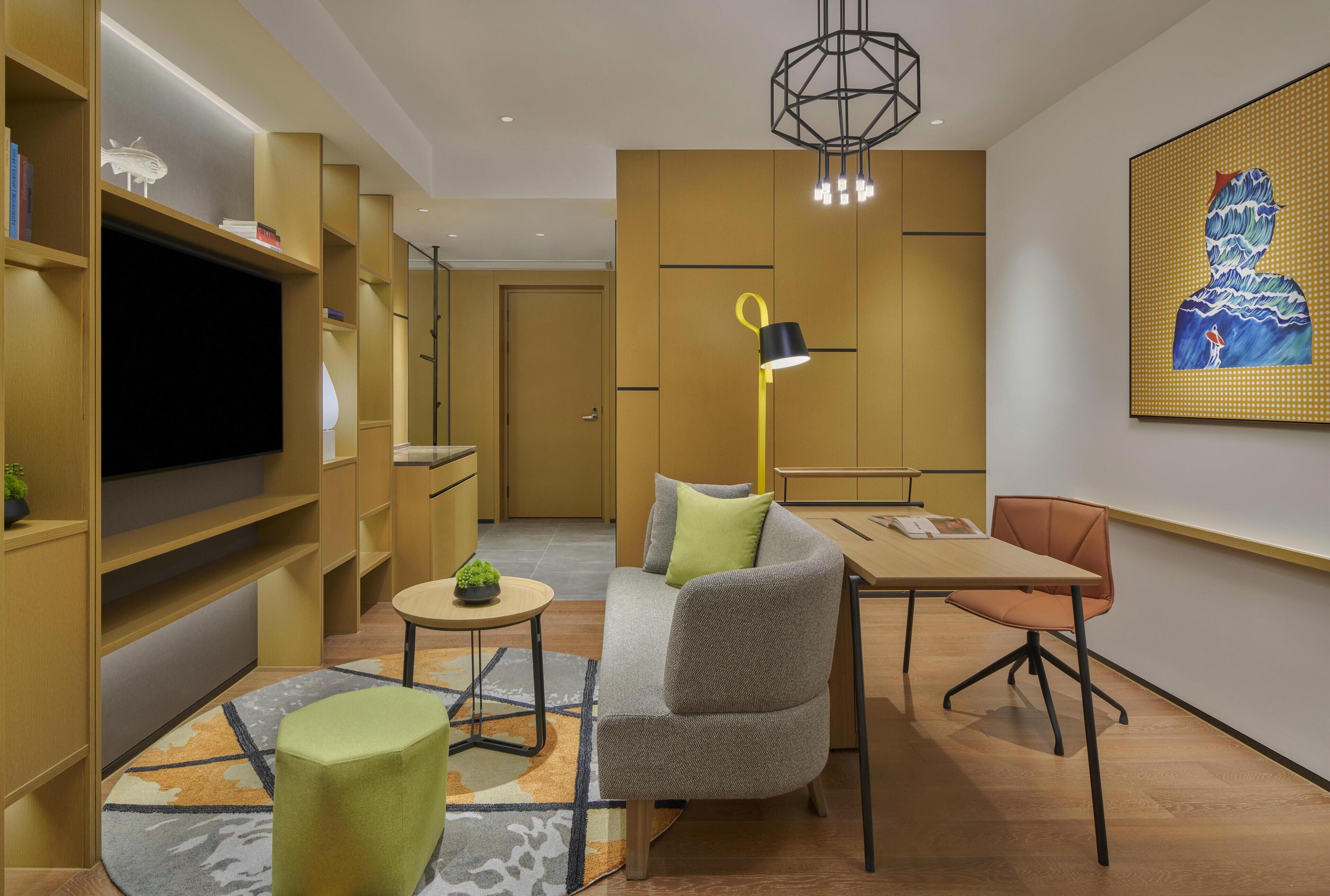 Deluxe Room, 1 King Bed | Free WiFi