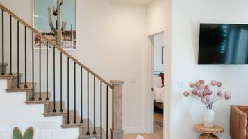 Townhome, 3 Bedrooms | Living room