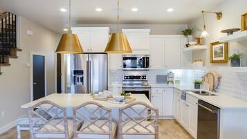 聯排別墅, 4 間臥室 | 用餐區