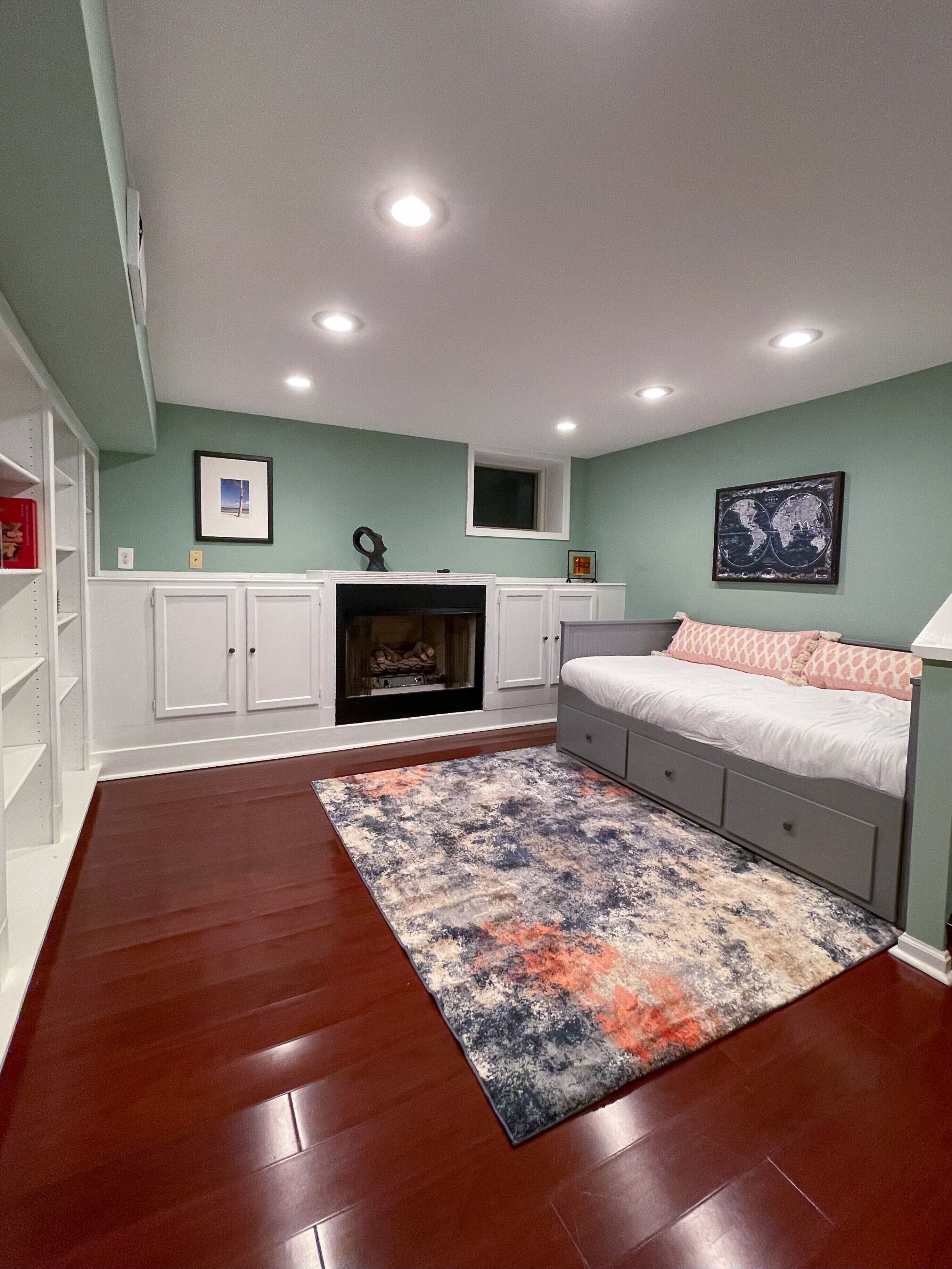 3 habitaciones, escritorio, tabla de planchar con plancha y wifi gratis 