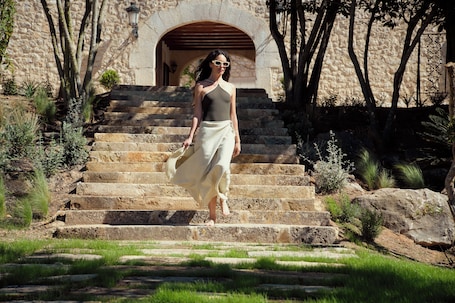 Parco della struttura. Es Figueral Nou Hotel Rural & Spa - Adults Only +12