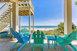 Property grounds - Beach Front, Heated Pool, Gorgeous Gulf Views Sleeps 10 (St George Island)