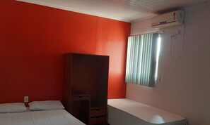 ダブルまたはツインルーム | WiFi (無料)