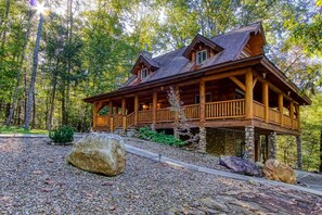 Exterior - Sonshine By The Stream, Creek Side, $560 FREE tickets each paid day! (Cosby)