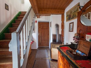 Cottage | Interior
