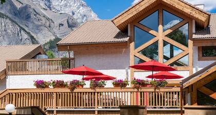 Renovated Condo At The Base of Tunnel Mountain!