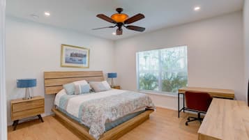 4 slaapkamers, een bureau, een strijkplank/strijkijzer, wifi (toeslag)