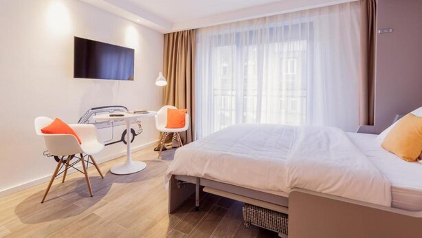 Apartment, 1 Queen Bed | 1 bedroom, iron/ironing board, free WiFi, bed sheets - Lovely Serviced Apartment in Frankfurt (Frankfurt)