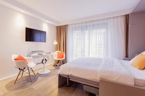 Apartment, 1 Queen-Bett | 1 Schlafzimmer, Bügeleisen/Bügelbrett, kostenloses WLAN, Bettwäsche