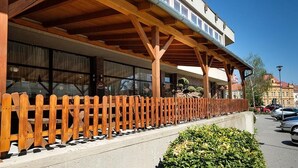 Exterior - Hotel Opera (Jaromerice nad Rokytnou)