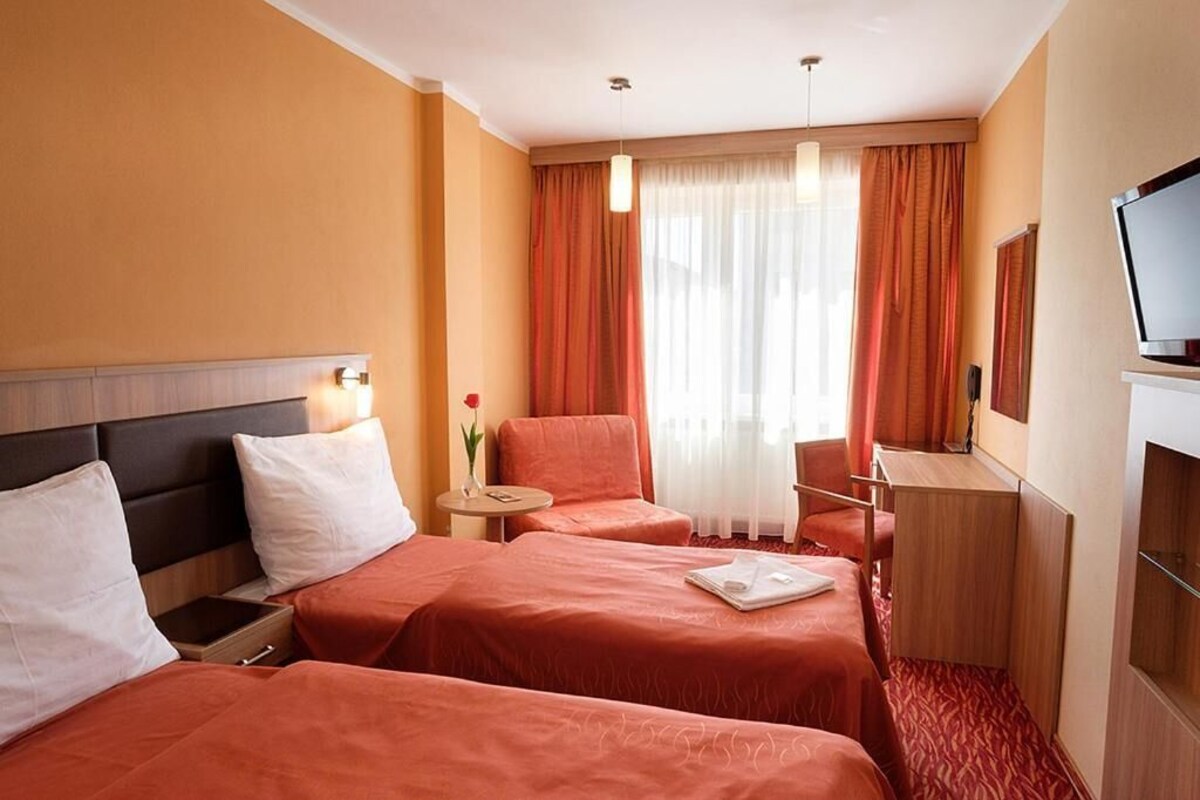 In-room safe, desk, blackout drapes, WiFi (free)