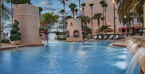 Outdoor pool - Marriott Resort Villa   2 Bedrooms /2 Bath  Sleeps 8 near to Orlando Attractions (Orlando)