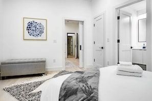 1 chambre, fer et planche Ă repasser, Wi-Fi, draps fournis