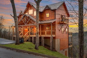 Cabin, 5 Bedrooms | Exterior - Victoria's Secrets 5 Bedroom Cabin by RedAwning (Sevierville)