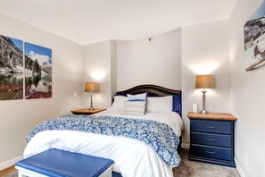 1 habitación, escritorio, tabla de planchar con plancha y wifi gratis 