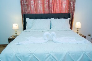4 bedrooms, WiFi, bed sheets - Luxury Villa, La Palladian, with golf course view and private pool. (Puerto Plata)