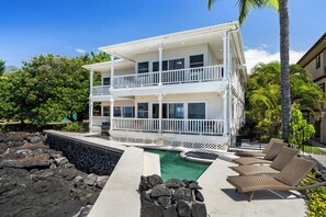 Exterior - Dolphin Manor: Stunning Oceanfront Home w/Pool, Spa, A/C, Private Lanai (Kailua Kona)