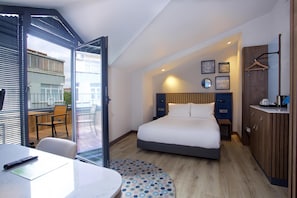 Room, 1 King Bed, Terrace