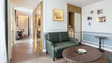 Suite (Emerald) | Minibar, coffres-forts dans les chambres, rideaux occultants