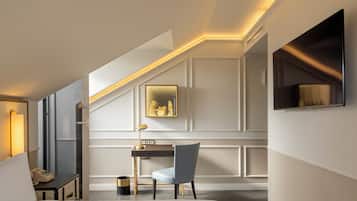 Deluxe Room, 1 King Bed, Balcony (View) | Minibar, in-room safe, blackout drapes, iron/ironing board