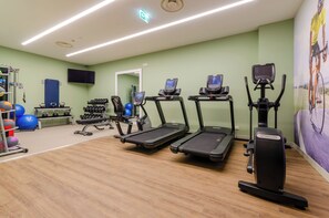Gym - The Emerald House Lisbon, Curio Collection By Hilton (Lisbon)