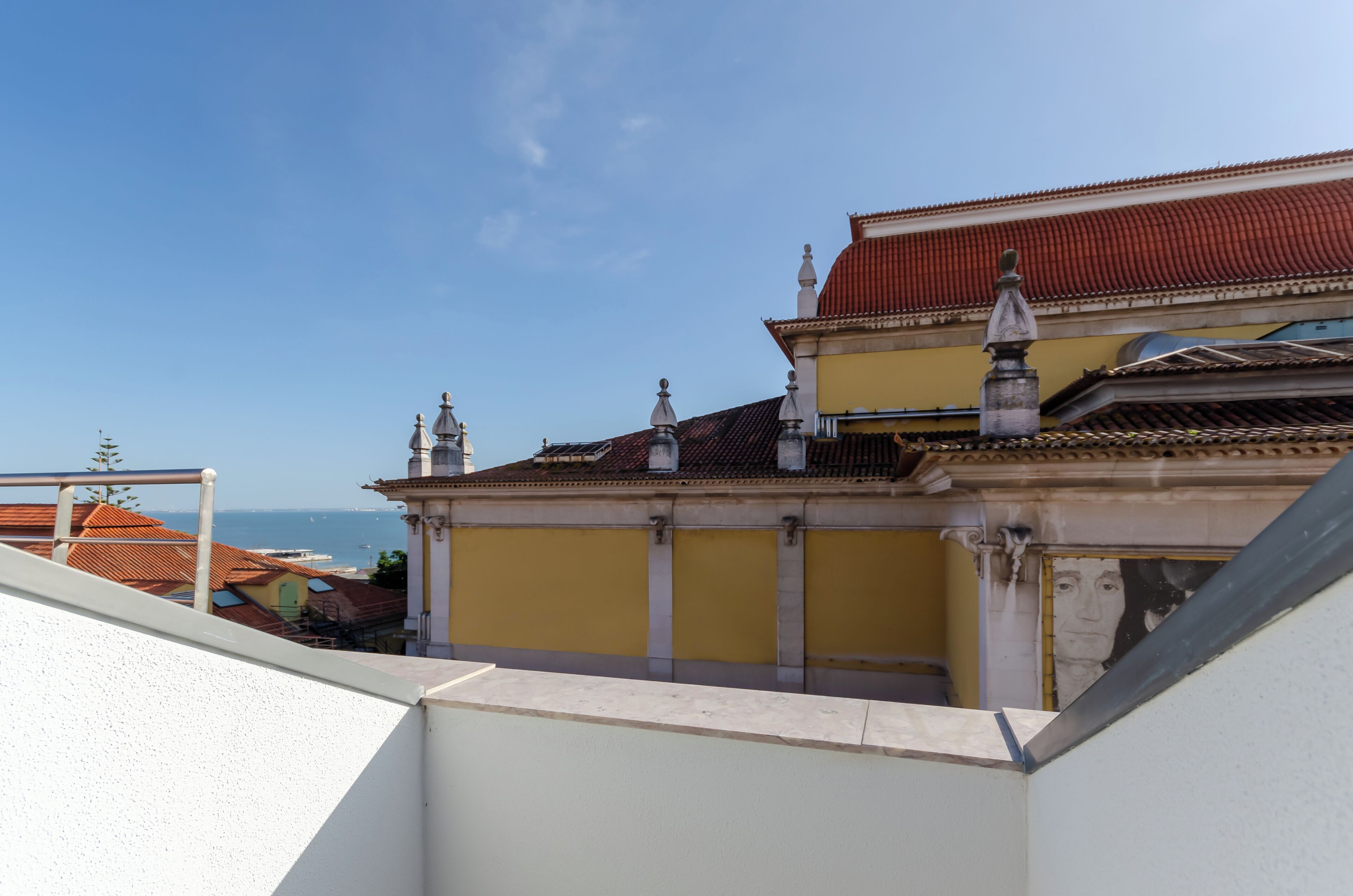 deluxe room, 1 king bed, balcony | minibar, in-room safe, blackout curtains, iron/ironing board