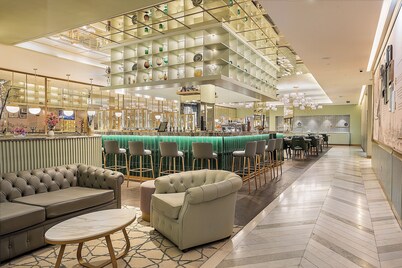 The Emerald House Lisbon, Curio Collection By Hilton