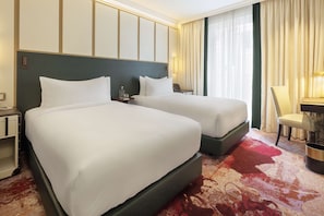 Deluxe-Zimmer, 2 Einzelbetten | Minibar, Zimmersafe, Verdunkelungsvorhänge, Bügeleisen/Bügelbrett