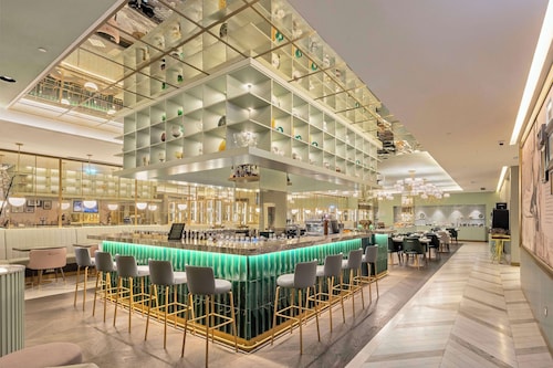 The Emerald House Lisbon, Curio Collection By Hilton