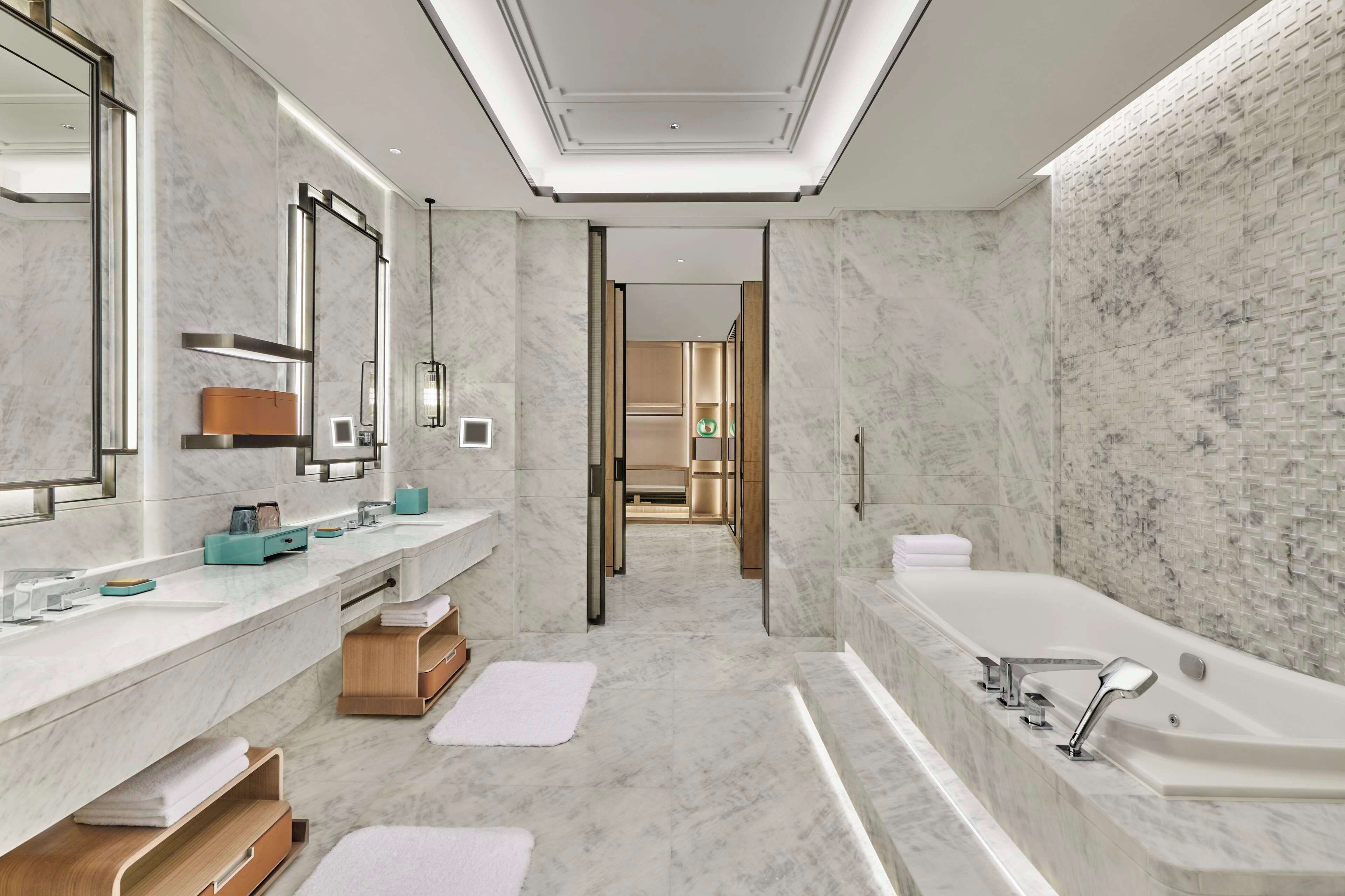Presidential Suite, 1 King Bed | Bathroom