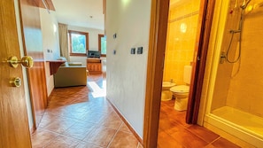 Apartment, 1 Bedroom | Bathroom | Shower, hair dryer - Appartamento Smith Bonarda (Bardonecchia)