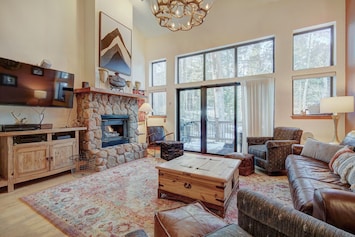 Image of Walk To Town, Free Shuttle To Ski, Peak 9 Location, Fireplace, Hot Tub, Value