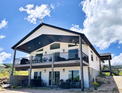Beautiful Home Near Bear Lake Golf Course! Hot Tub & Pool Table! Ideal Beach Resort Access Included!