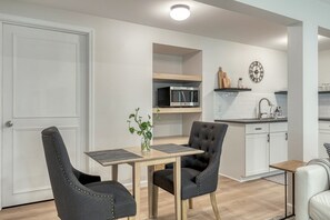 Unclassified image, 5 of 22, button - Stylish Guest Apartment (Wright City)