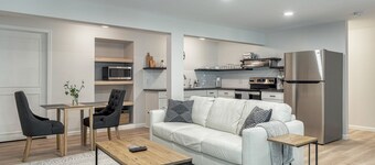 Stylish Guest Apartment