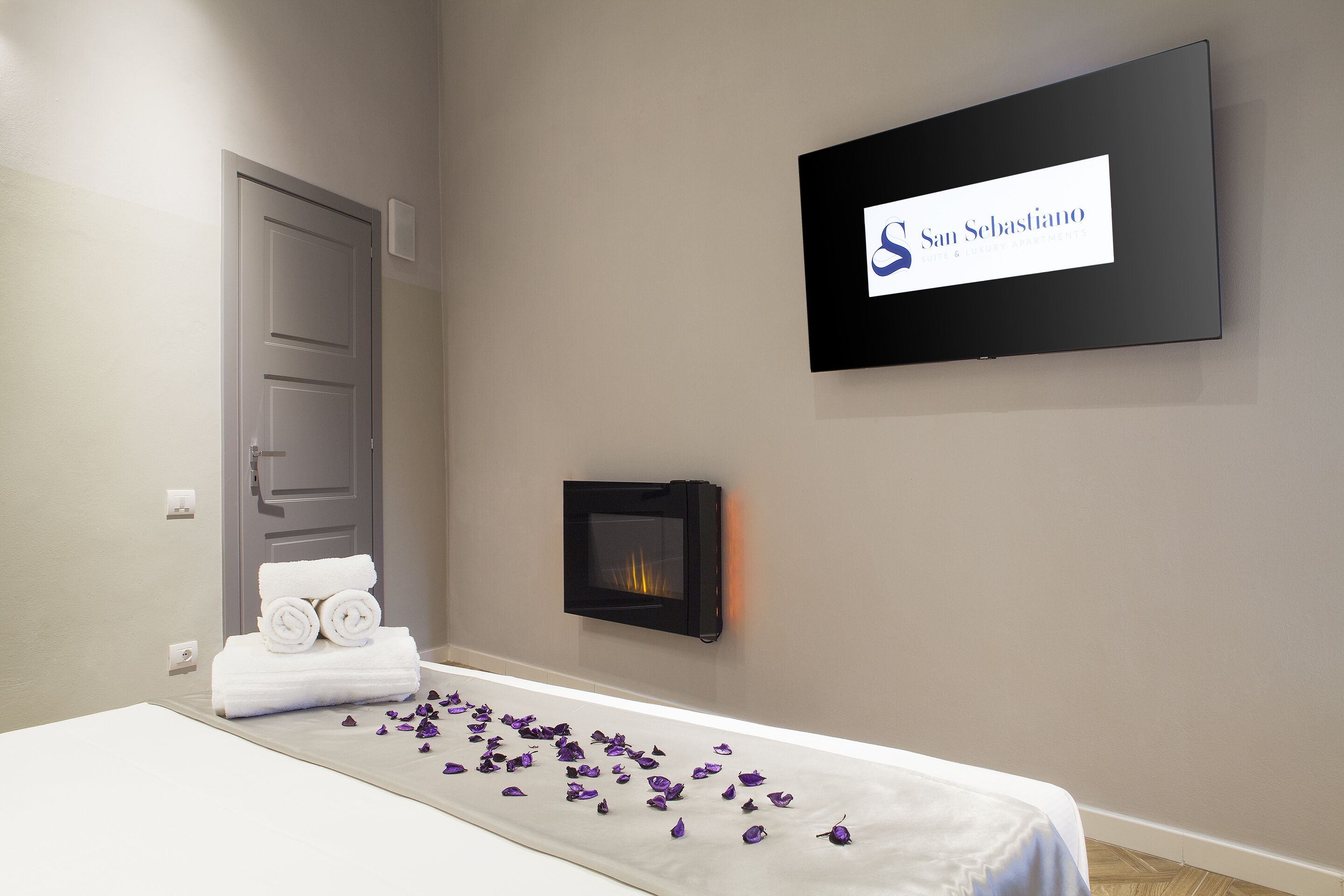 1 slaapkamer, een kluis op de kamer, reisbedje, gratis wifi