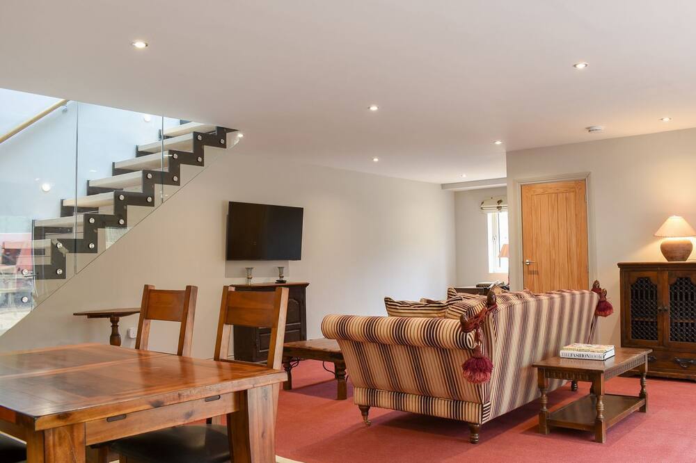 Ground Floor: <br>Open plan living space.