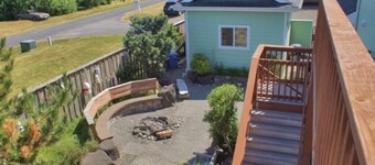 Sea Mist -Dog Friendly 3 bedroom Beach House w/Fenced Yard