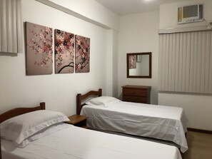 4 Schlafzimmer, Bügeleisen/Bügelbrett, kostenloses WLAN, Bettwäsche