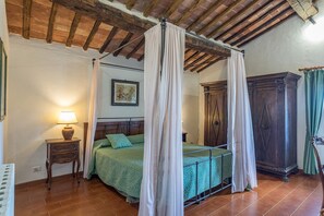 7 camere, ferro/asse da stiro, Wi-Fi gratuito, lenzuola